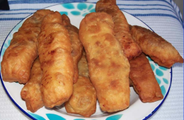 Buñuelos de restos de dulce de membrillo