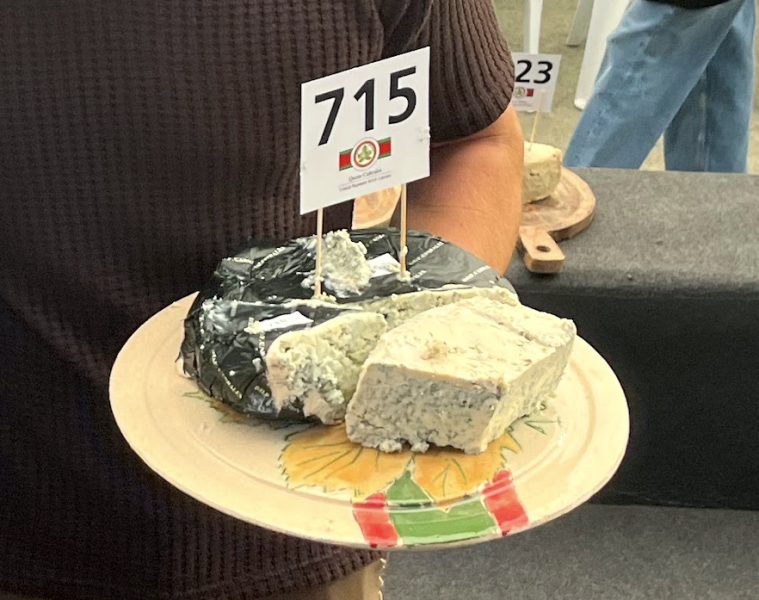 Cabrales, a por el sexto récord Guinness al queso más caro del mundo vendido en una subasta (foto edición anterior)