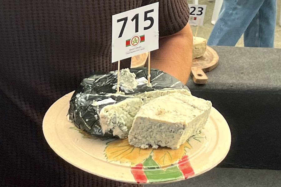 Cabrales, a por el sexto récord Guinness al queso más caro del mundo vendido en una subasta (foto edición anterior)