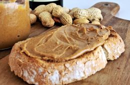 Crema de cacahuete casera