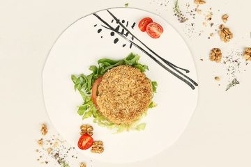 Hamburguesa vegetal con garbanzos sobrantes, verduras y nueces