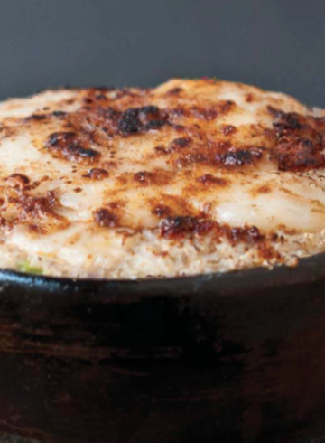 Pastel de quinoa cocida sobrante y queso de cabra
