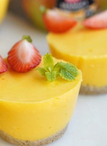 Pastelitos de crema de mango que empieza a madurar
