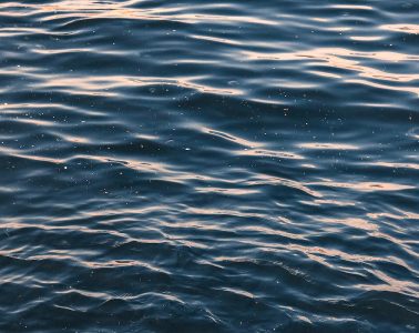 Un proyecto avanza en la eliminación de los microplásticos del agua