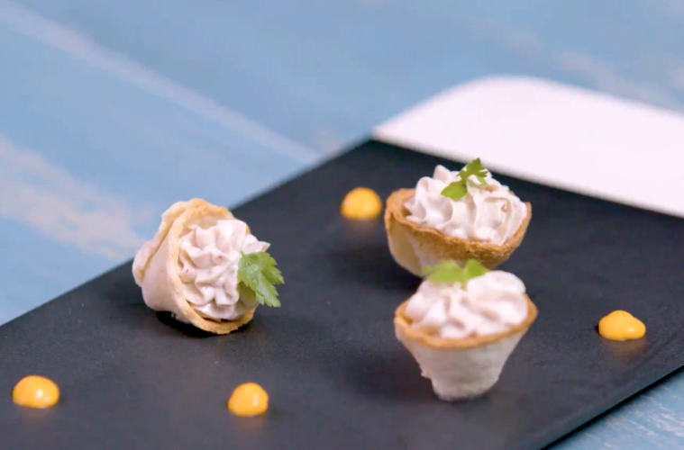 Bocaditos de crema de queso y anchoa
