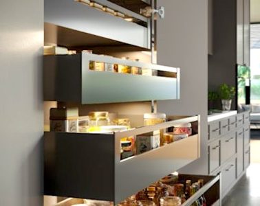 Cómo limpiar y reorganizar la cocina de casa después de vacaciones
