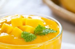 Crema de mango sobrante y leche de coco