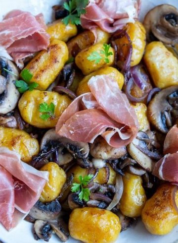 Gnocchi de calabaza, champiñón y jamón