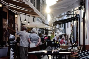 Las zonas con mayor crecimiento anual de reservas online de restaurantes este verano