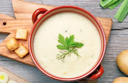 Crema caliente de patata y puerro sobrante