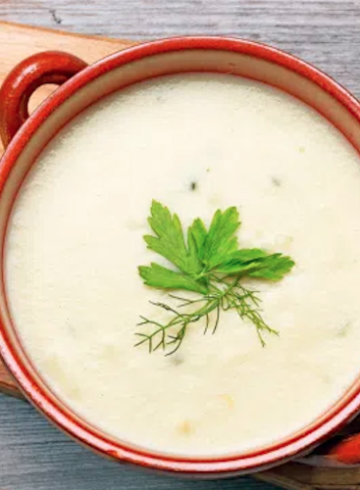 Crema caliente de patata y puerro sobrante